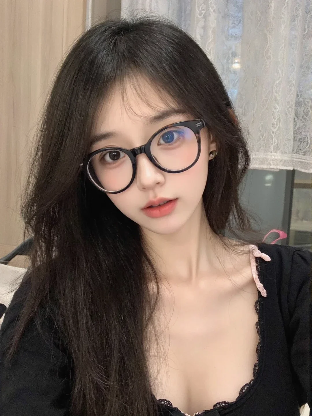 怎么会有这么好看的女孩哇😱