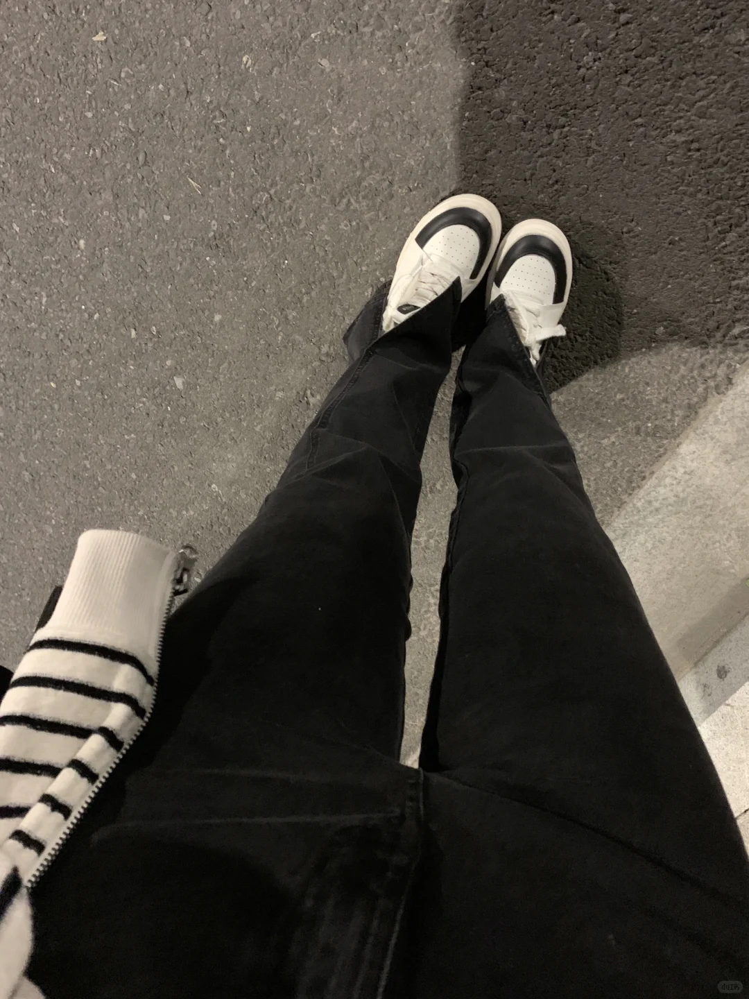 黑白休闲小乖 𖠚໊⸝⋆︎