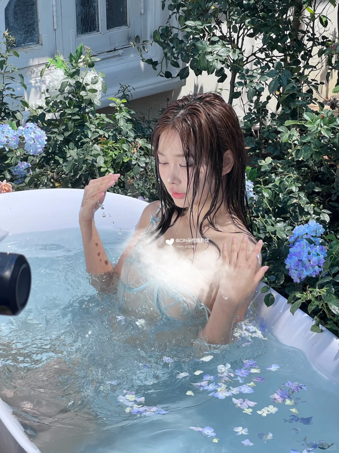💦live 花絮｜夏日花园里的私房写真🛁