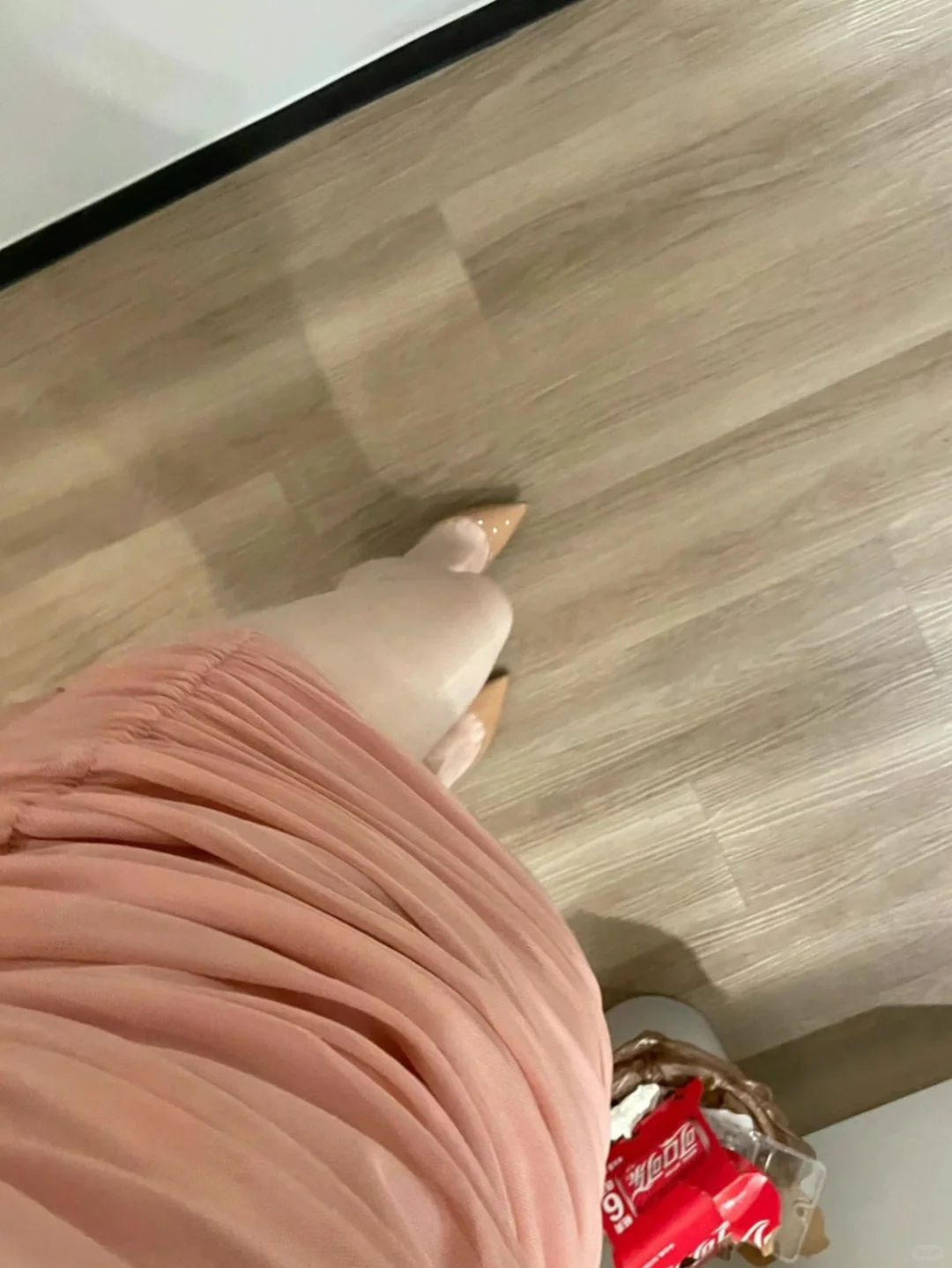 做个实验：女博士挑战丝袜上学（13/100）