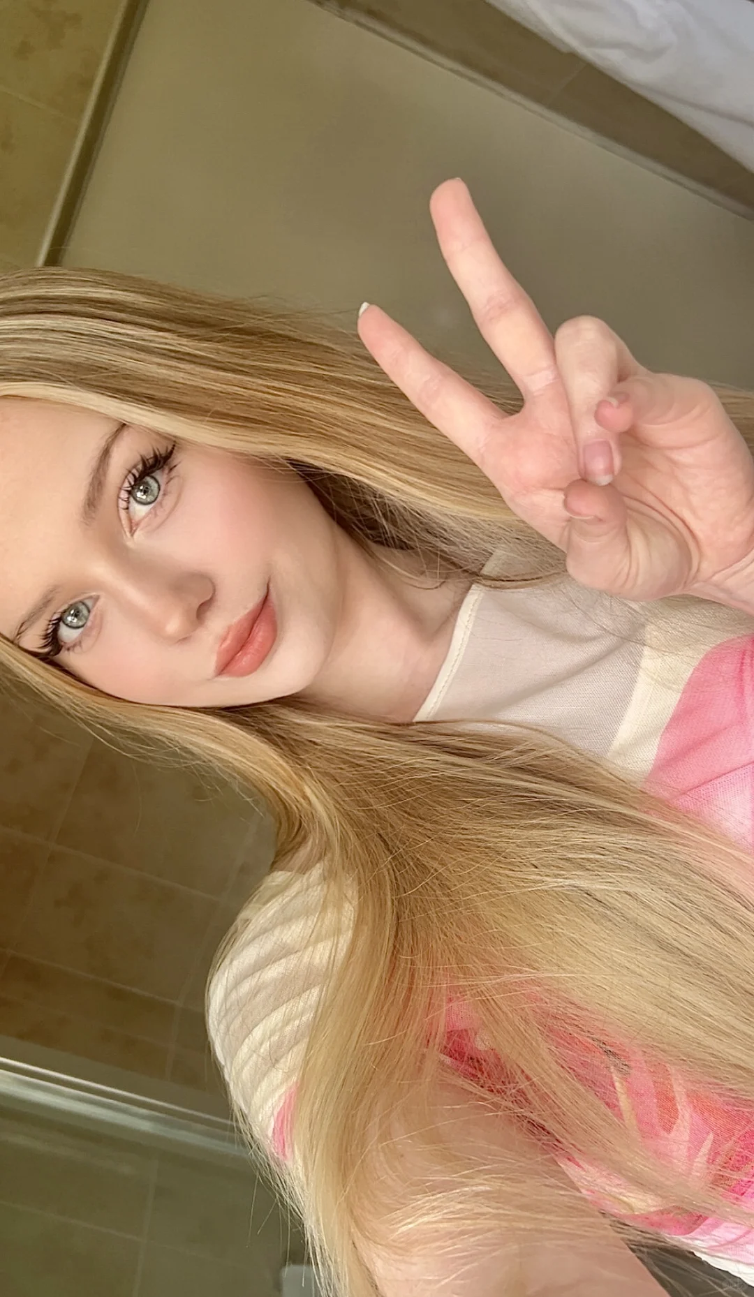 媚女，老婆们晚上好