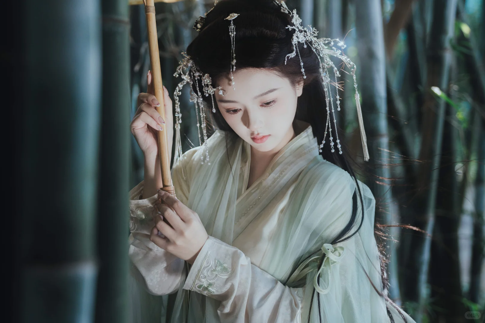仙侠穿越在竹林里