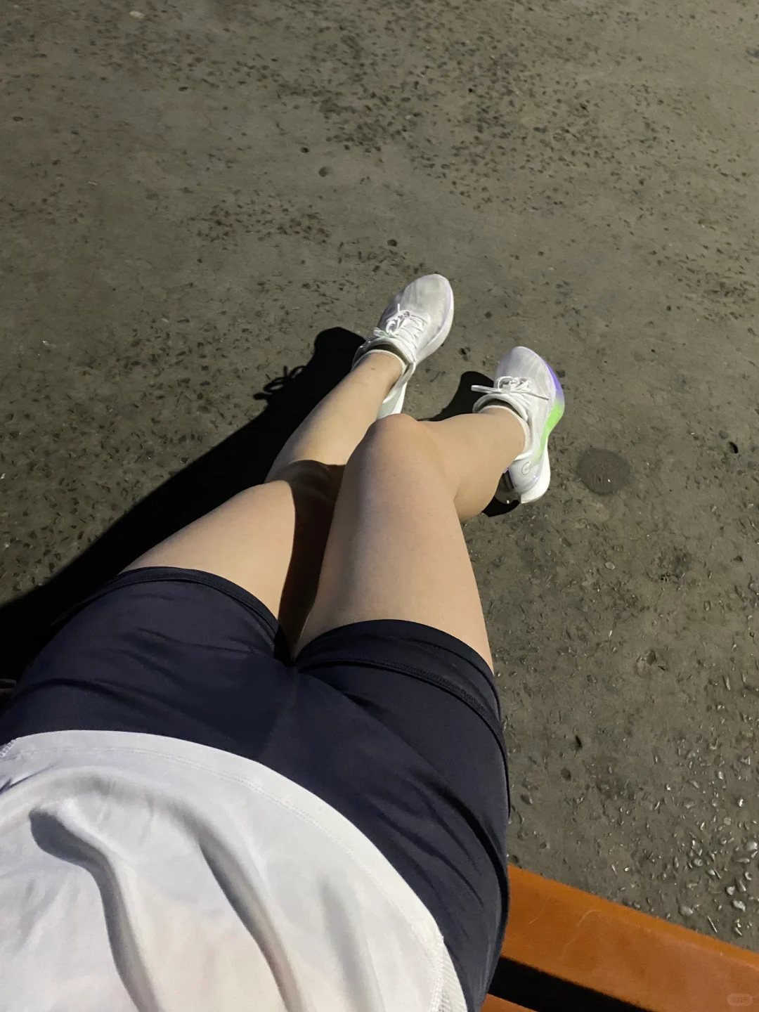 这角度的这双腿🦵真的很粗❗️