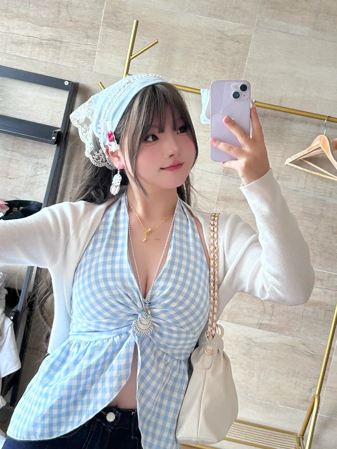 明媚是女孩子的天性啊
