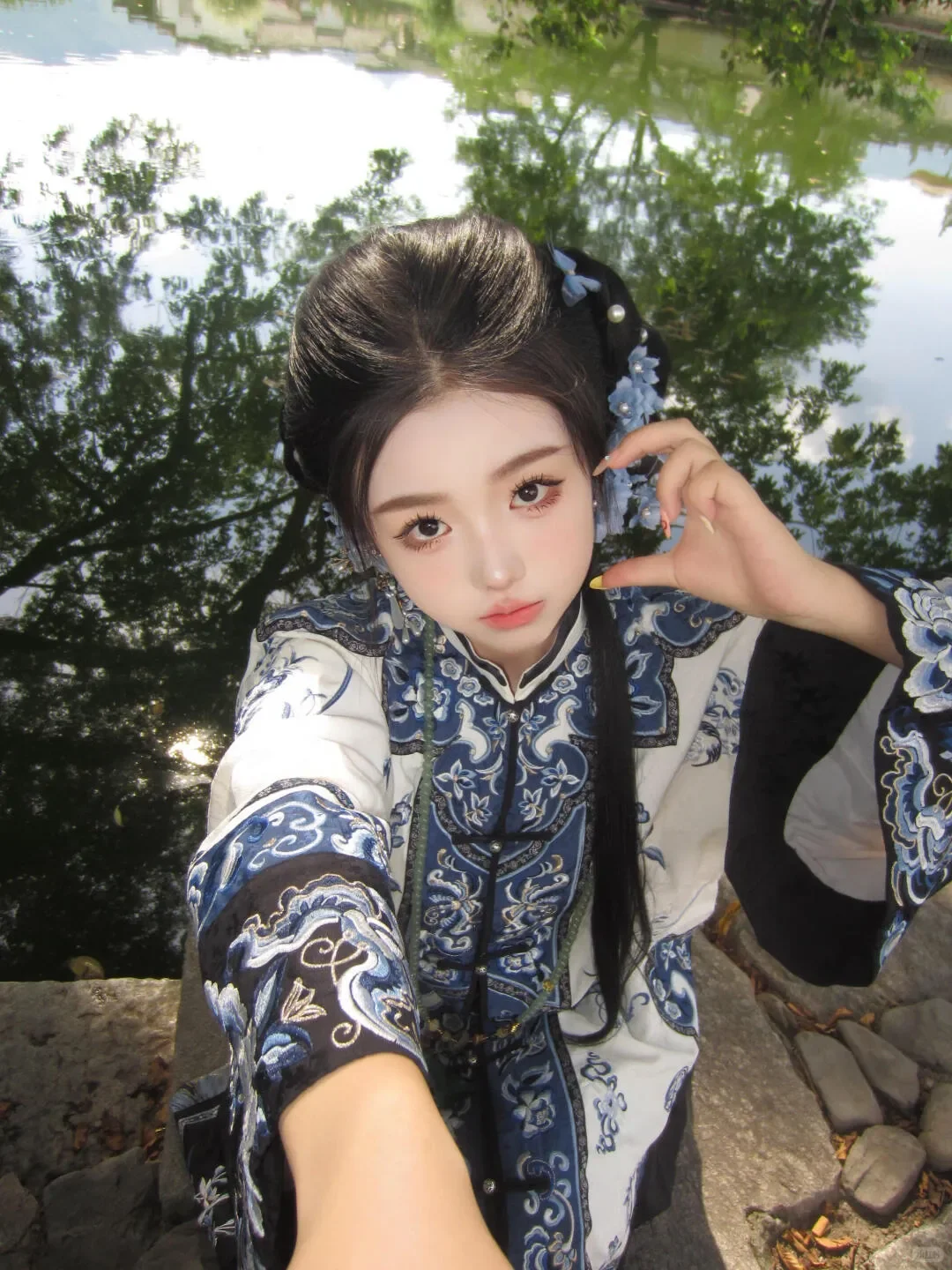 武汉的清汉女写真拍得怎么样？都闪闪发亮