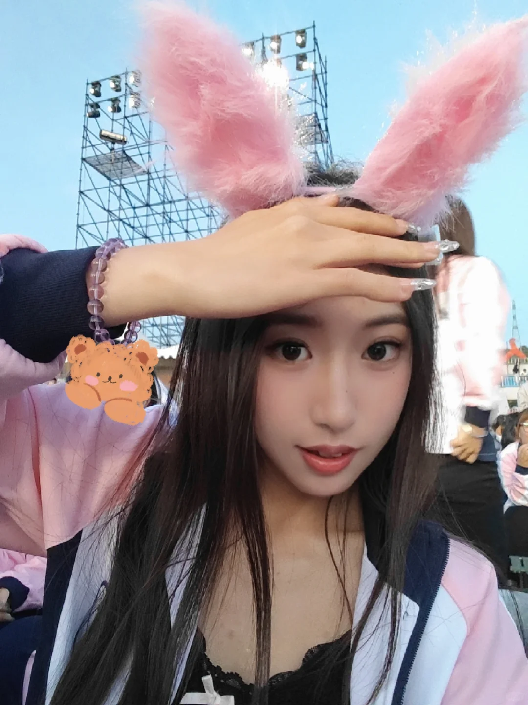 这下真变成青春女大了🌷