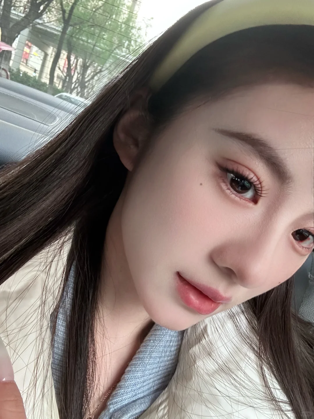 25岁，把钱全花在脸上，美貌已达next level