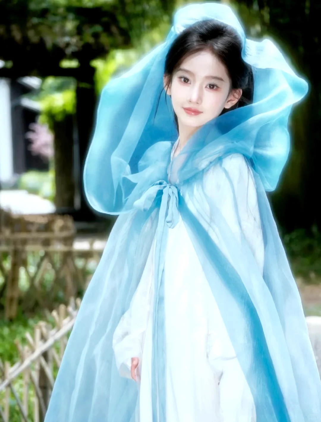 清冷蓝真的太仙了～汉服小姐姐
