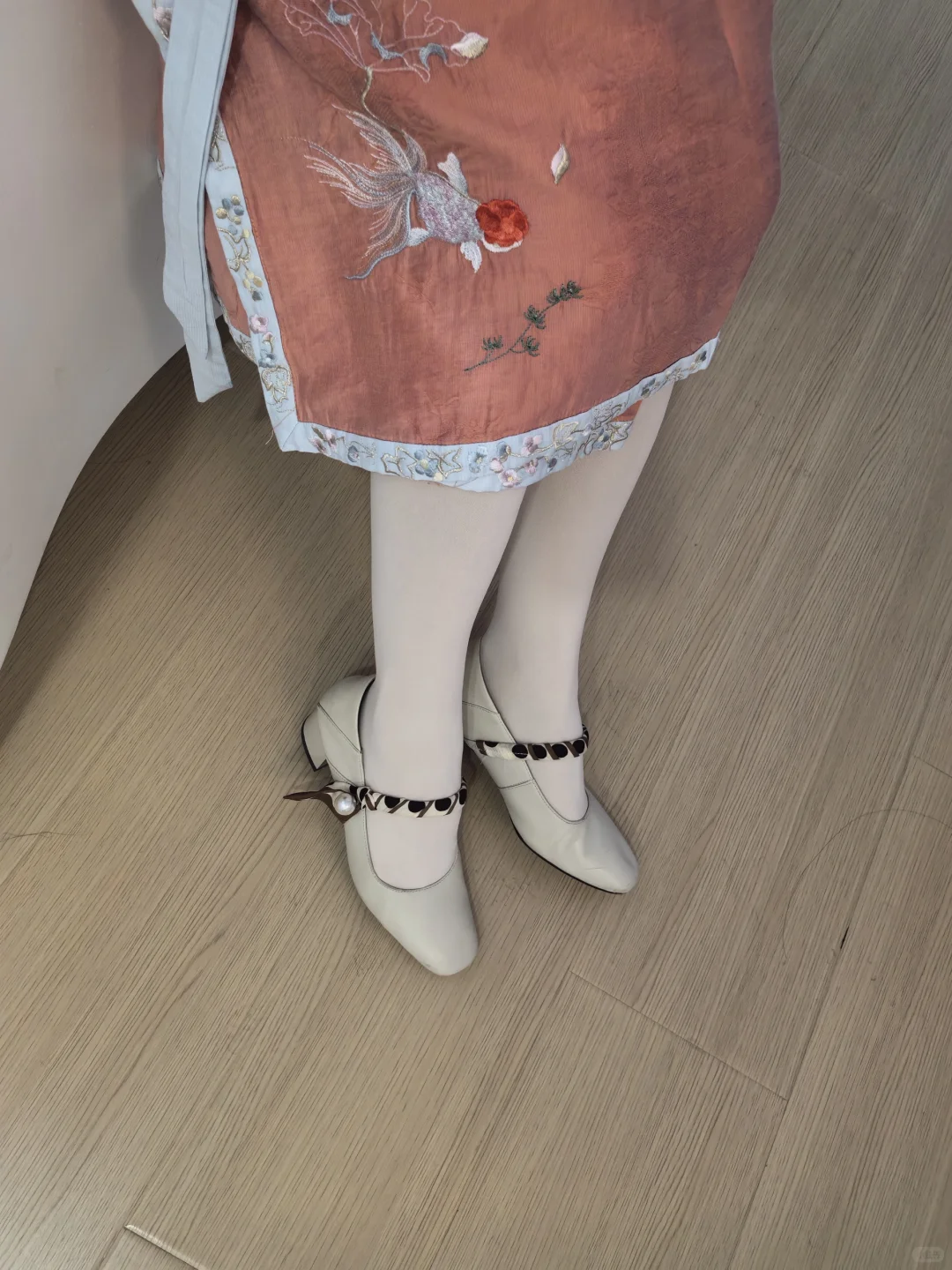 芭蕾大袜代替丝袜