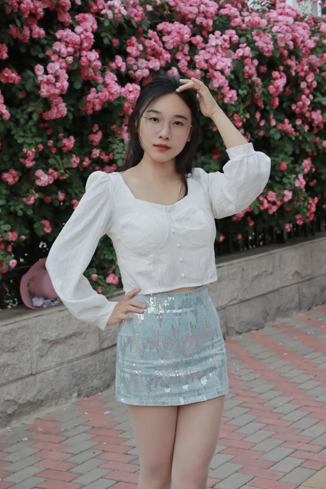 墙边的花与你一样美💕💕