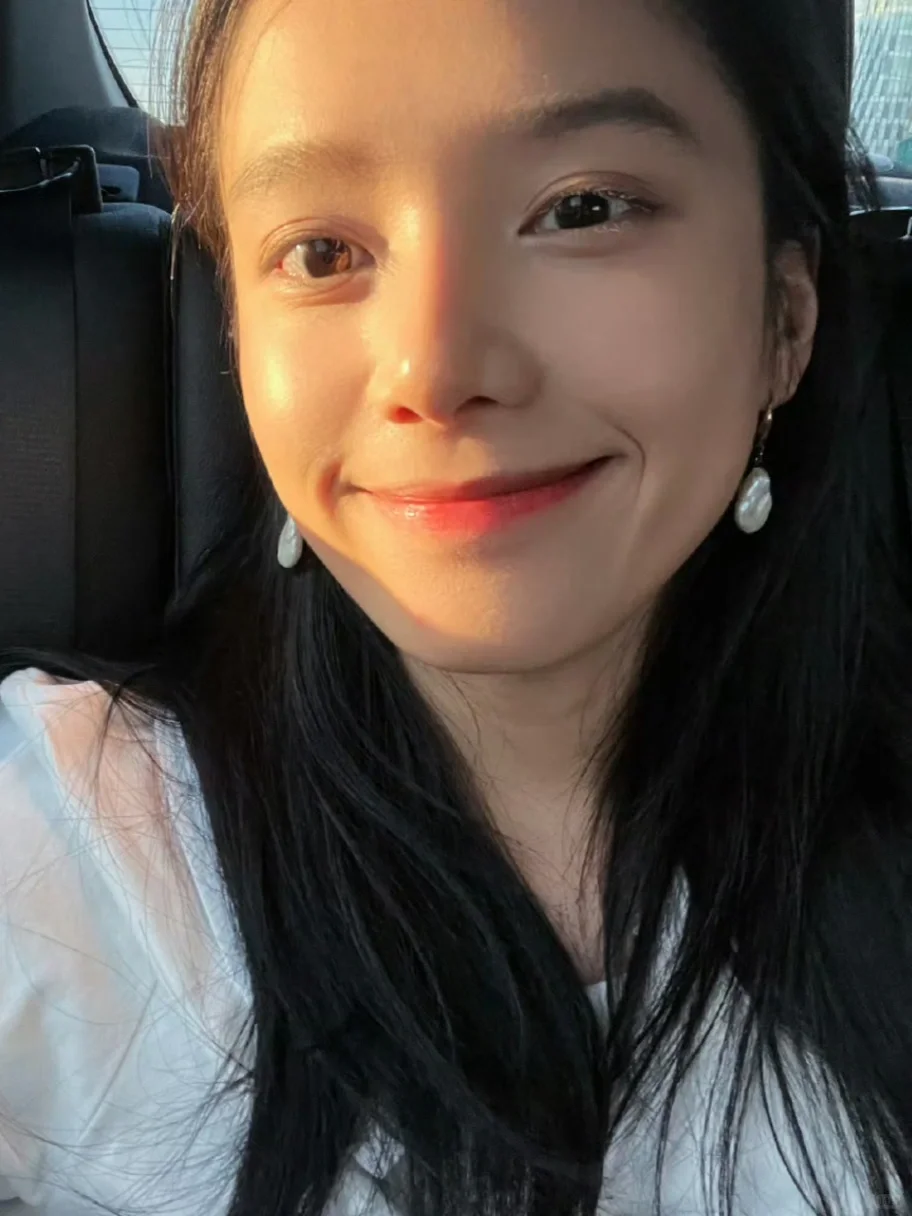 【张婧仪】拍照从不修图的自信源自美貌！