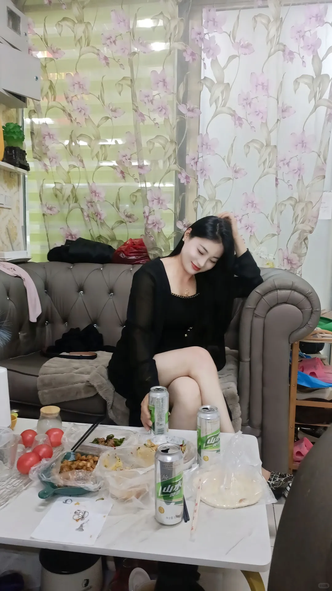 气质美女少妇，喜欢吗？
