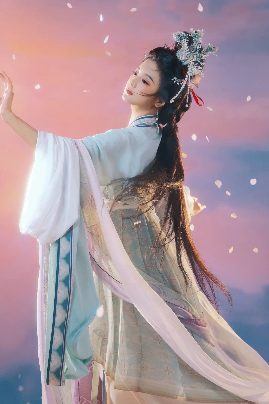给张雅钦拍的天女散花🌸