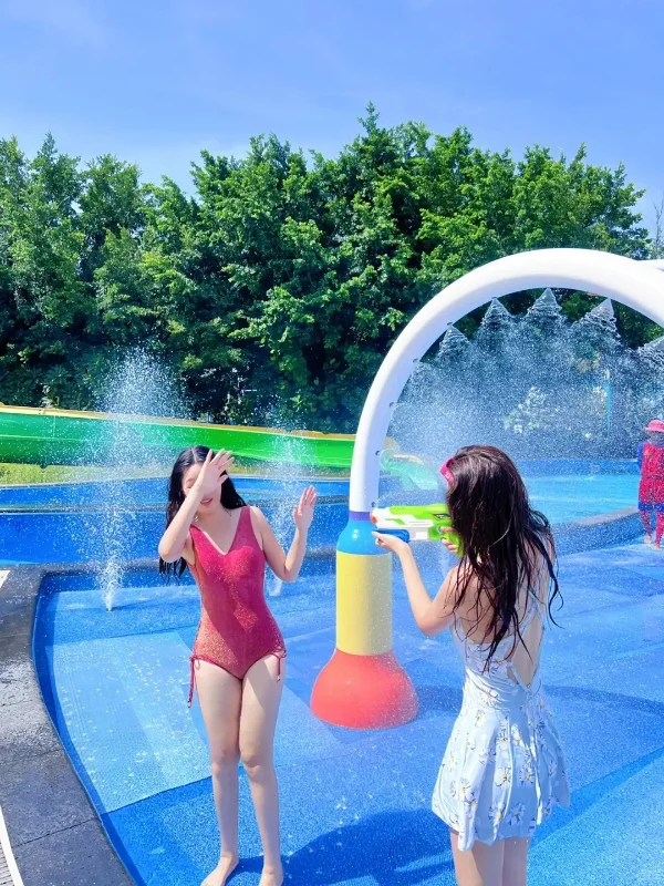 时尚度假泳衣分享