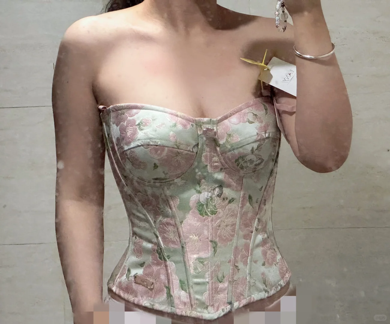 桃花上上签需要小一个码吗？