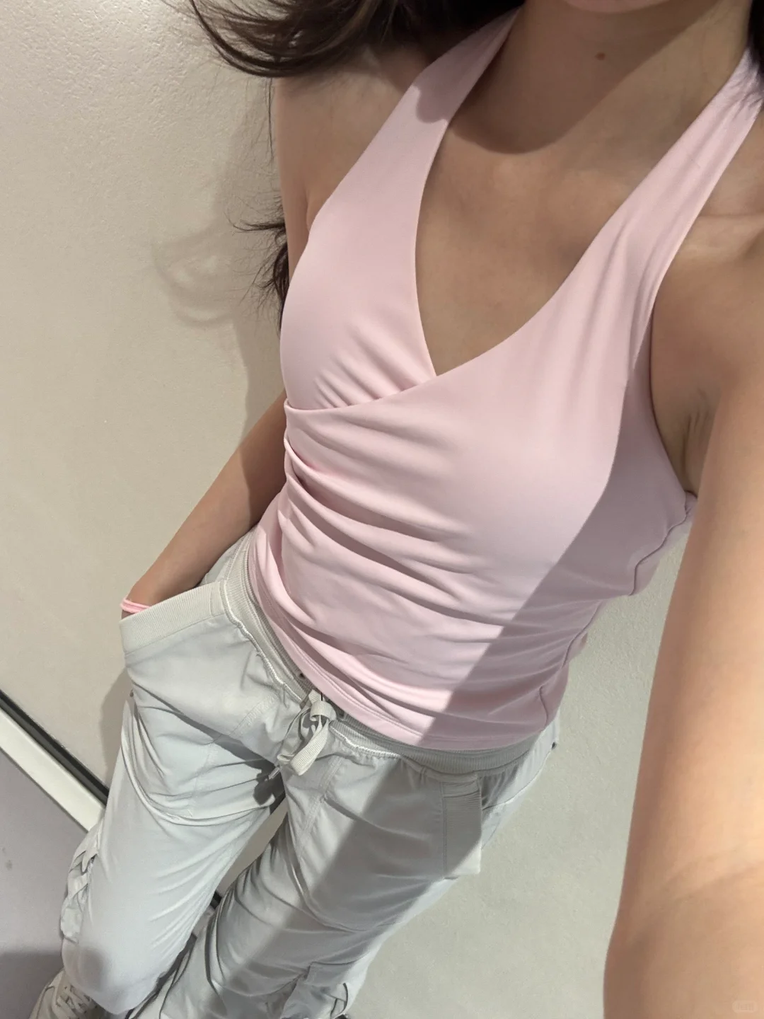 粉色系健身穿搭