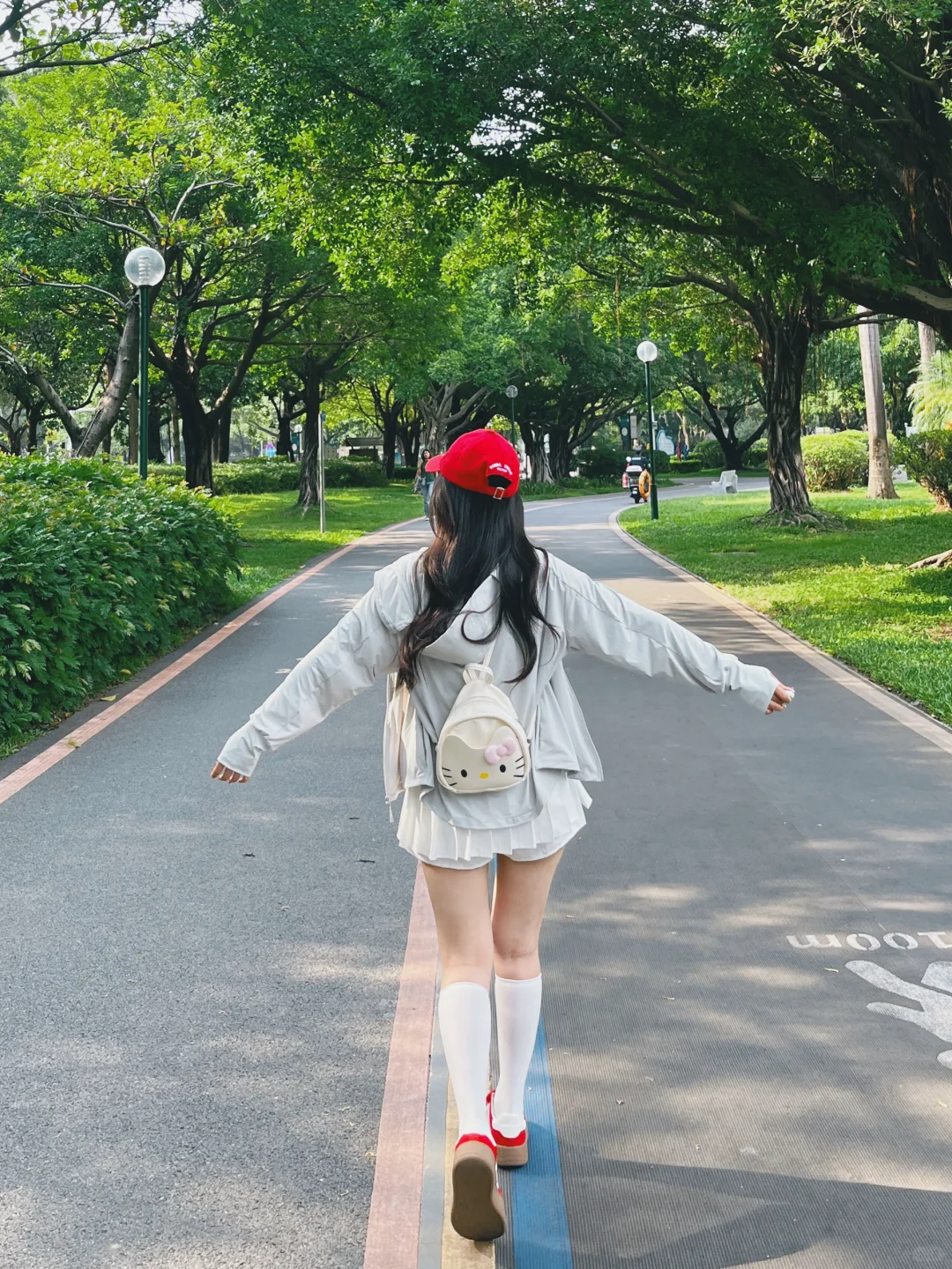 快来学！！9个户外万能站姿📸拍照姿势！！！！