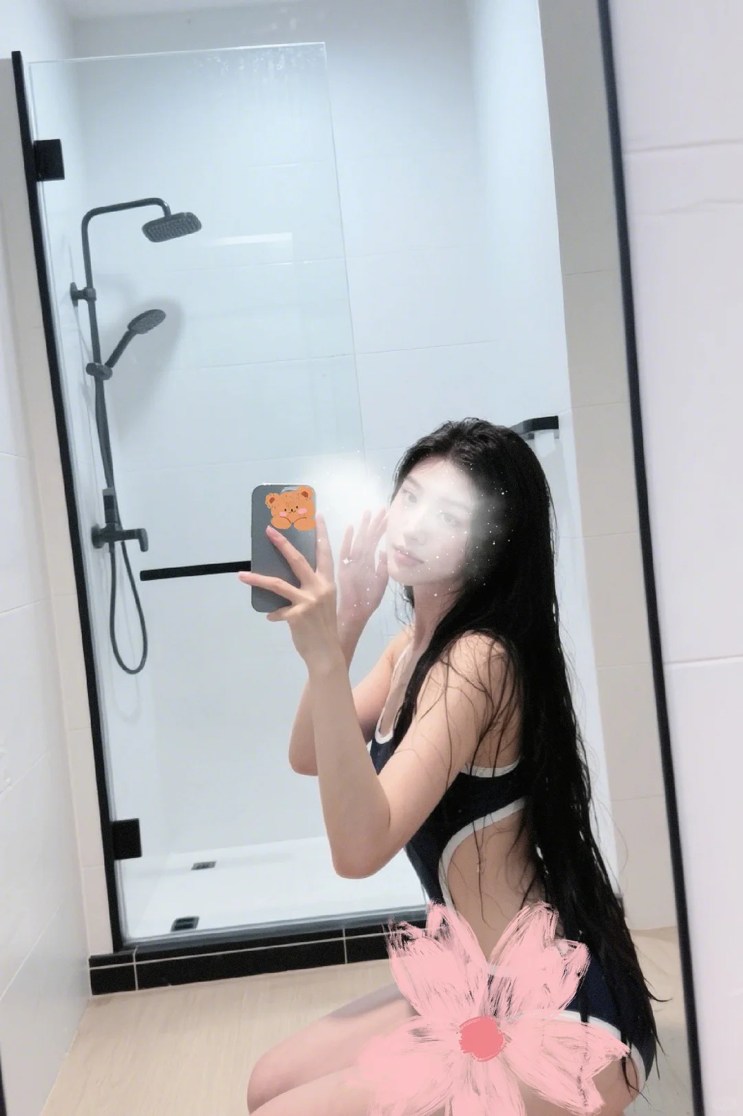 今天买的泳衣是蓝蓝的海洋🌊