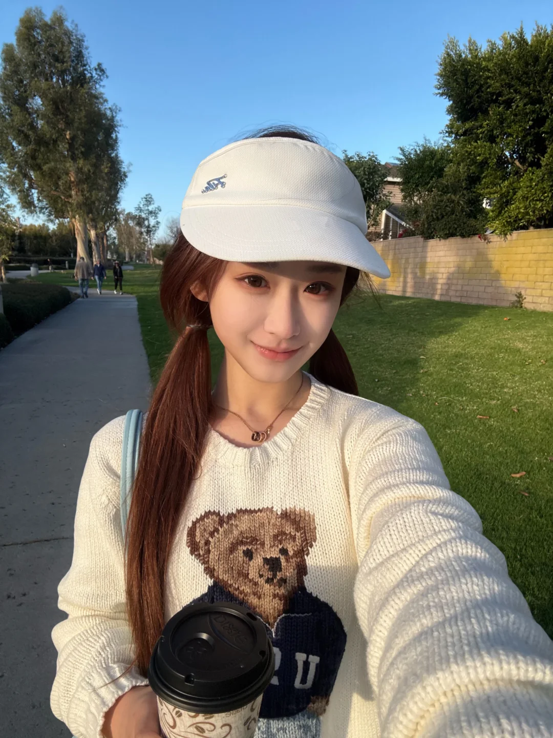 其他照片我不知道 但明媚感是我的强项