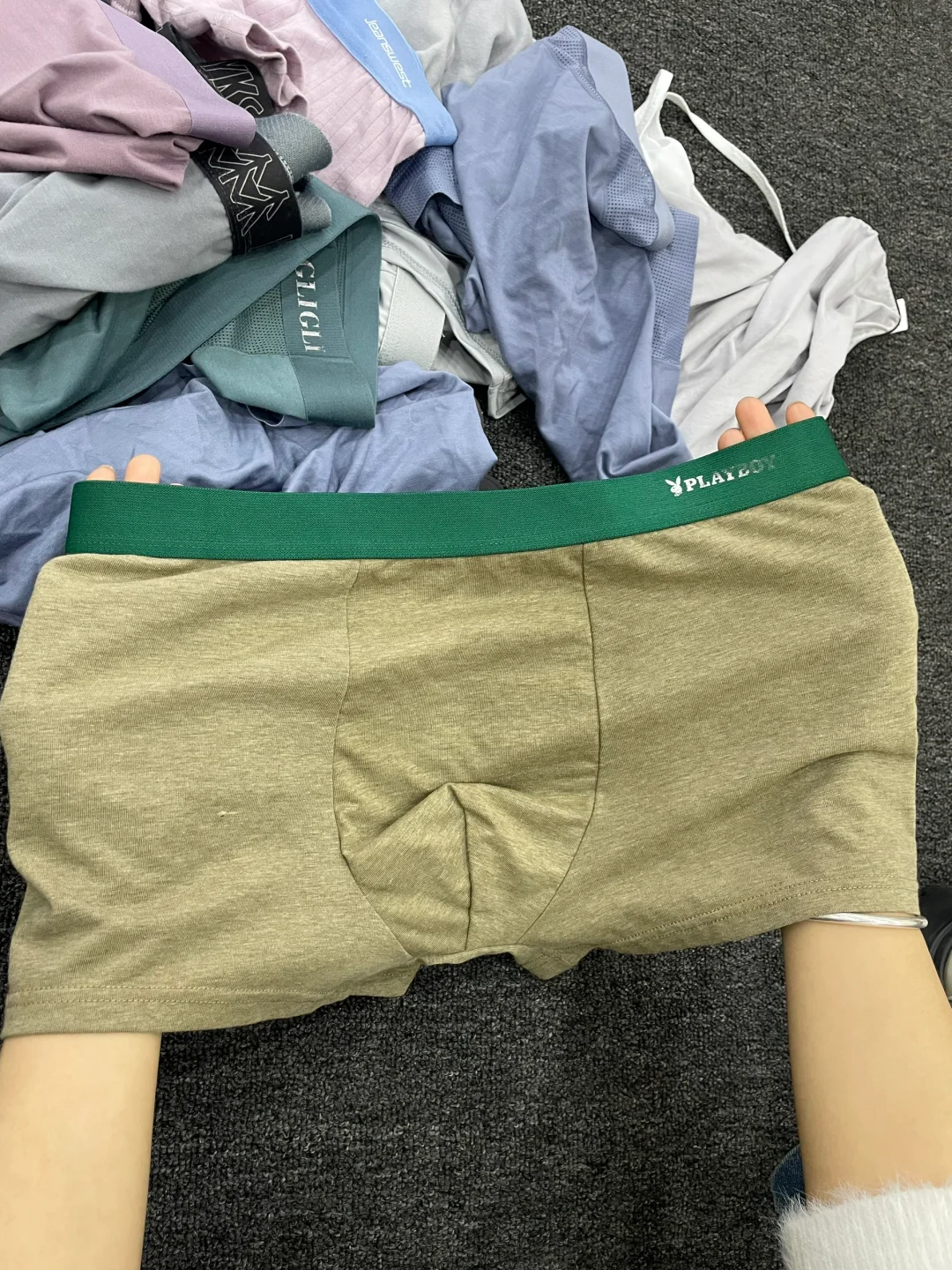 突然发现0和1内裤的区别…