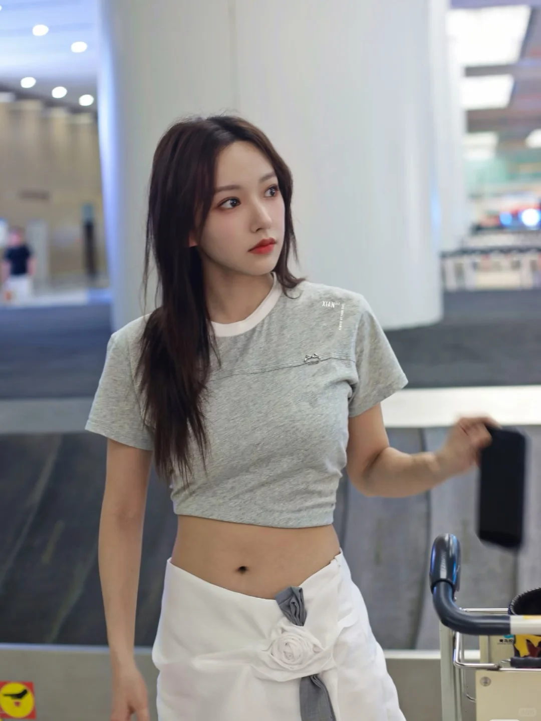 好奇程潇平时穿的啥bra这么无痕有型？