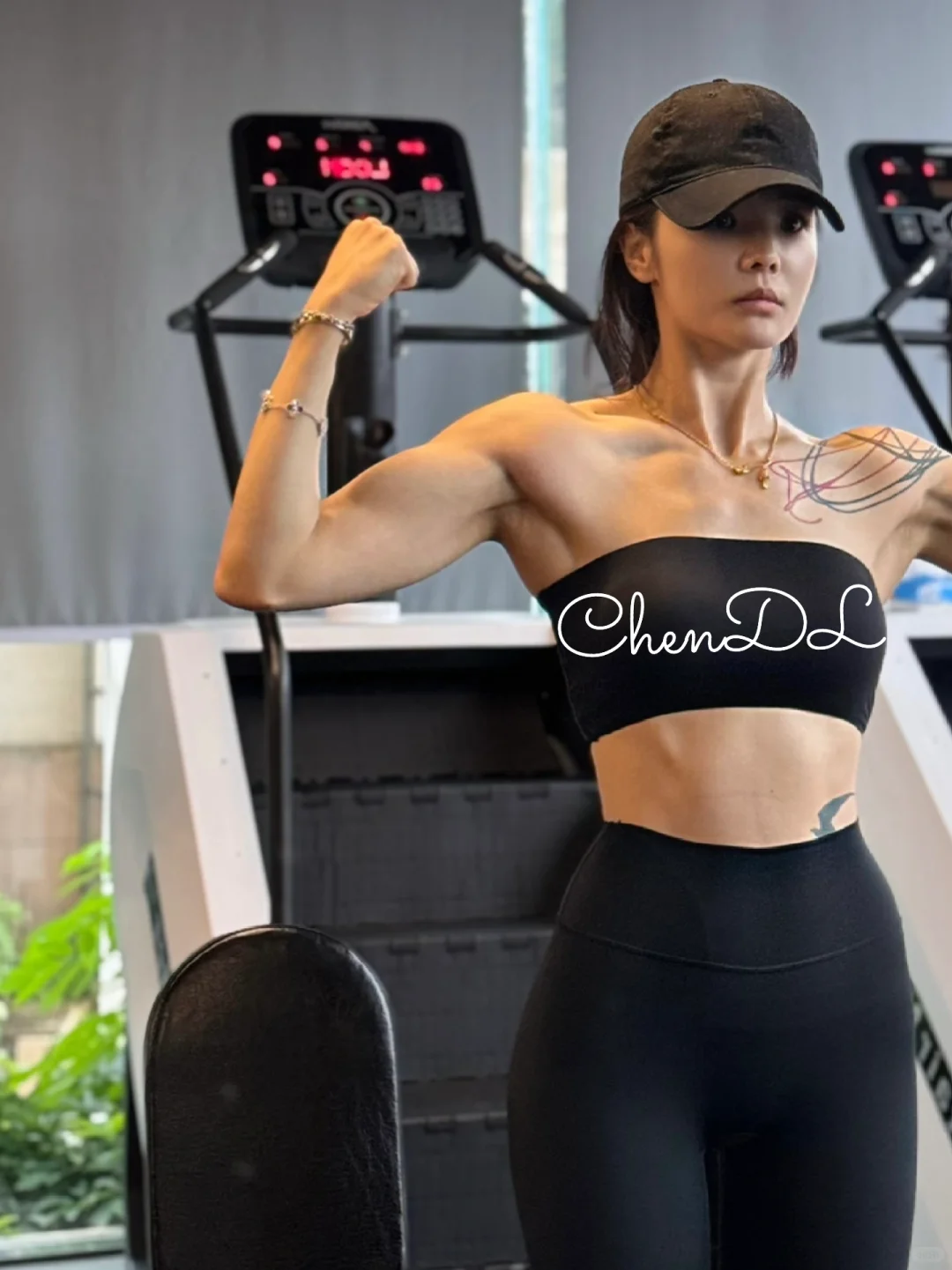 因为你说不喜欢肌肉女