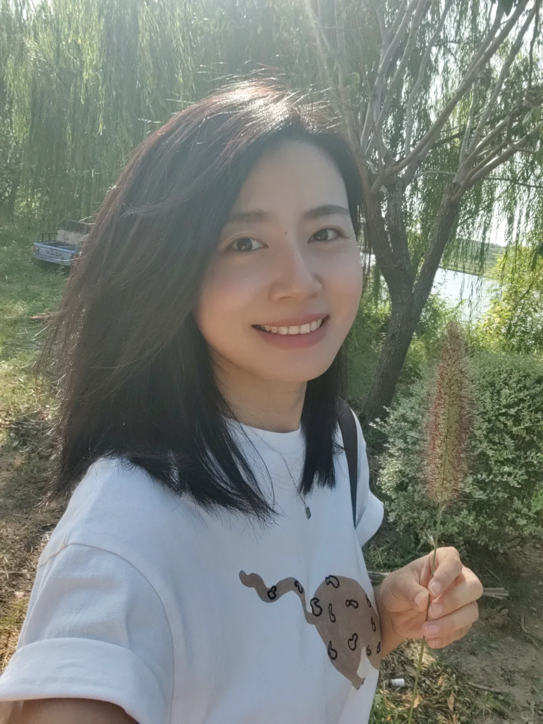 素颜原相机，30岁姐姐玩自拍