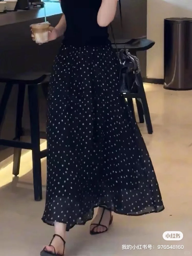 救命！这条波点裙把优雅焊在身上了👗
