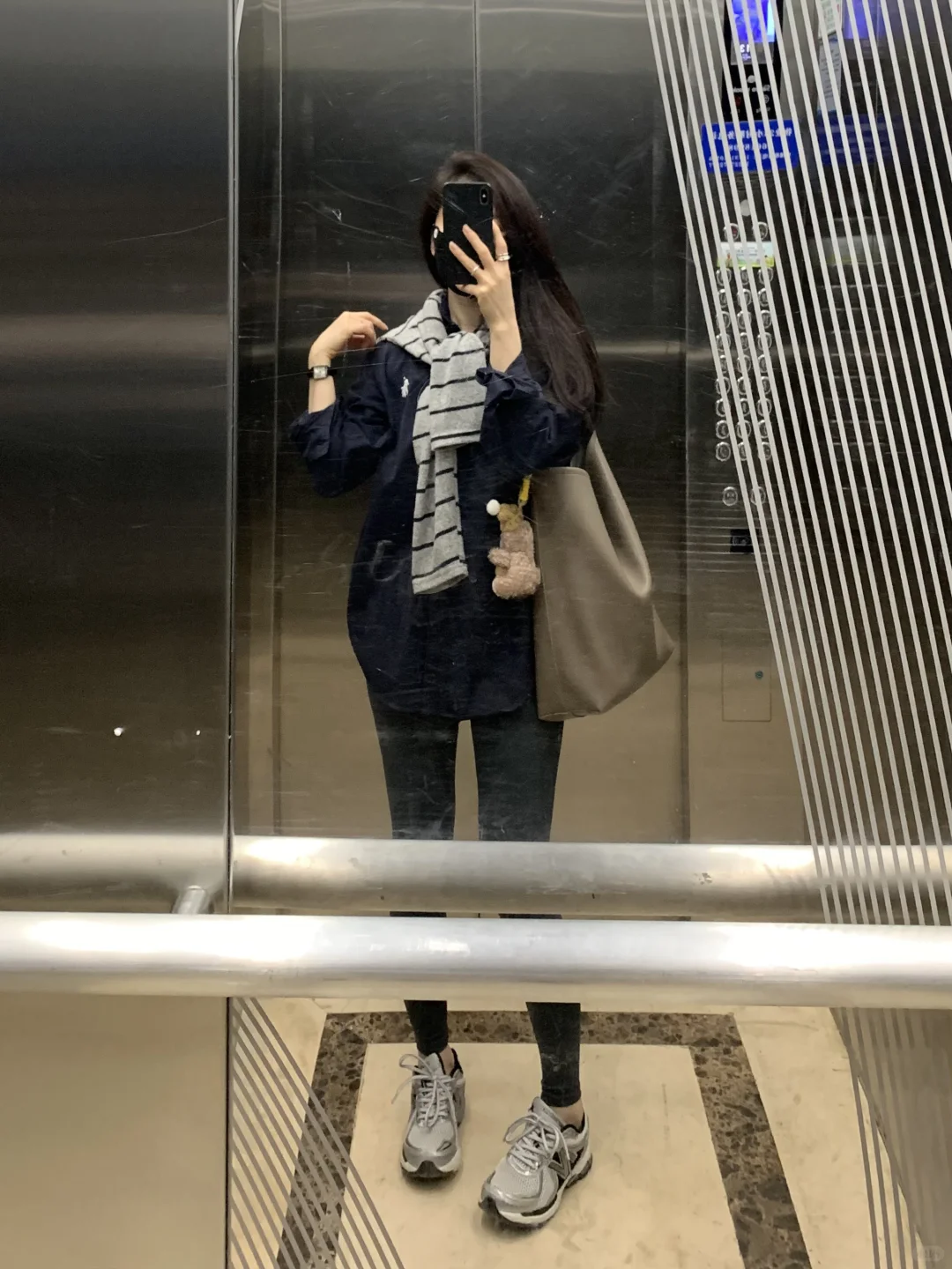 沃趣、衬衫➕瑜伽裤，真的好显瘦。。。。