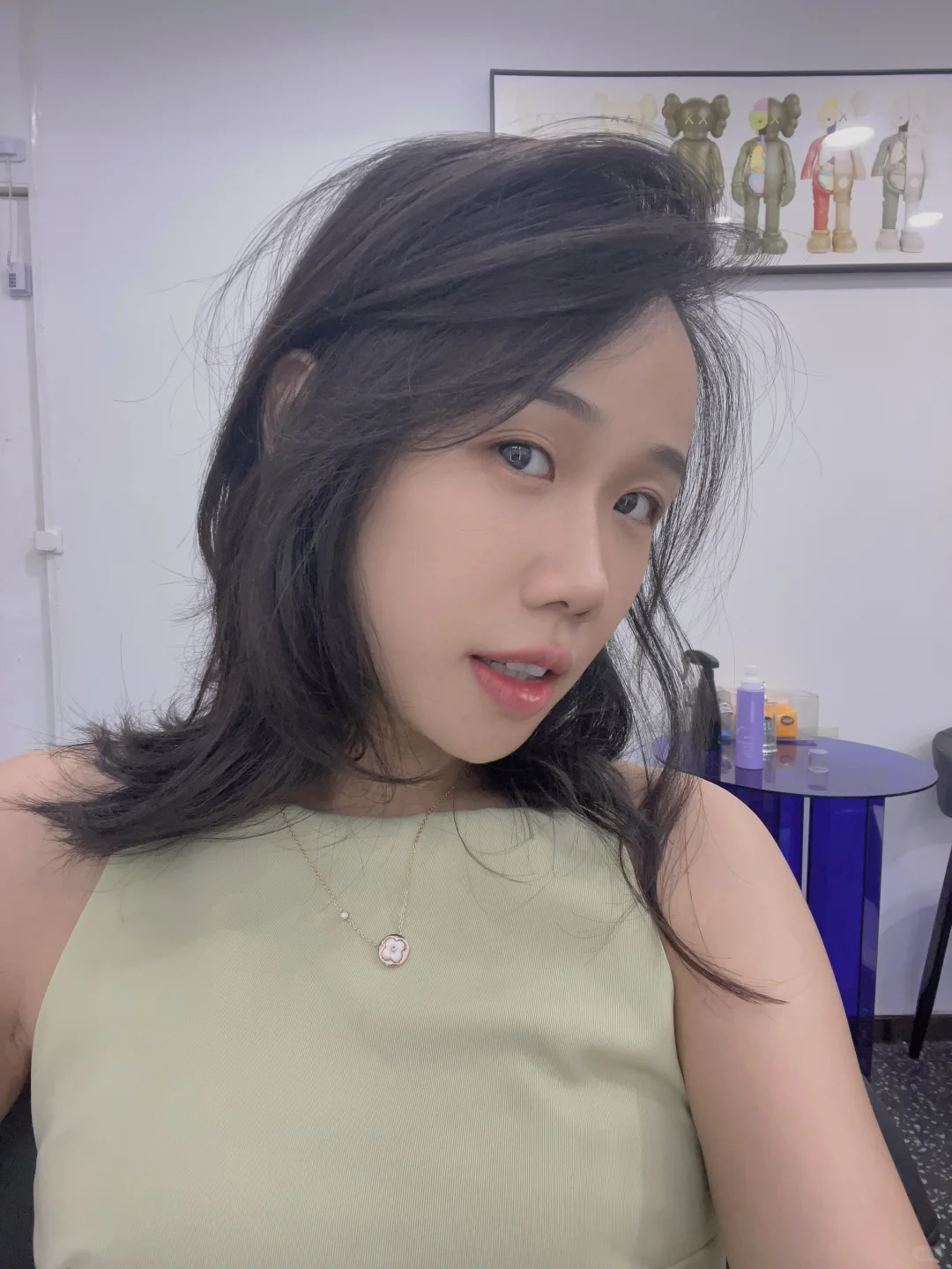 少妇装嫩，竟然……