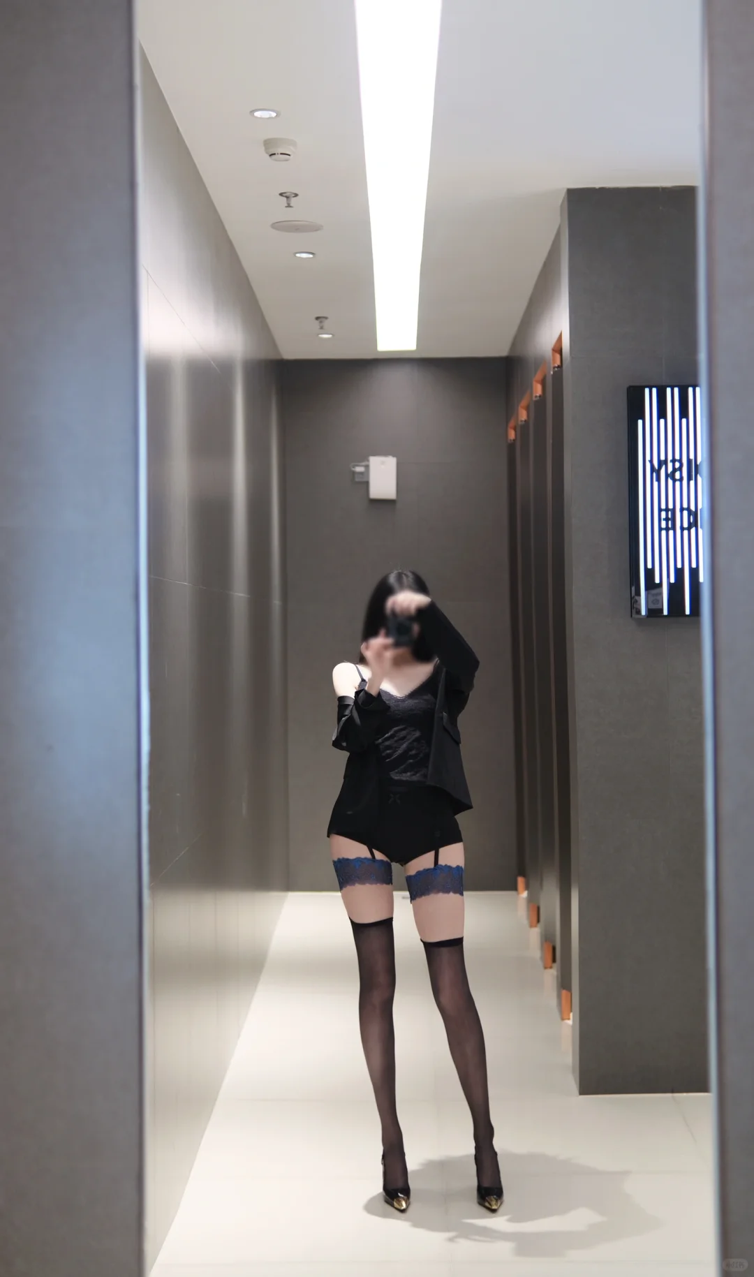 蓝调，很美💙