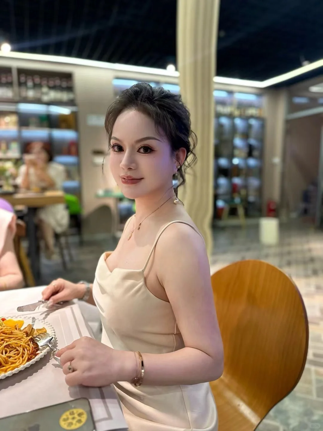 金城江美女｜ViTaViM