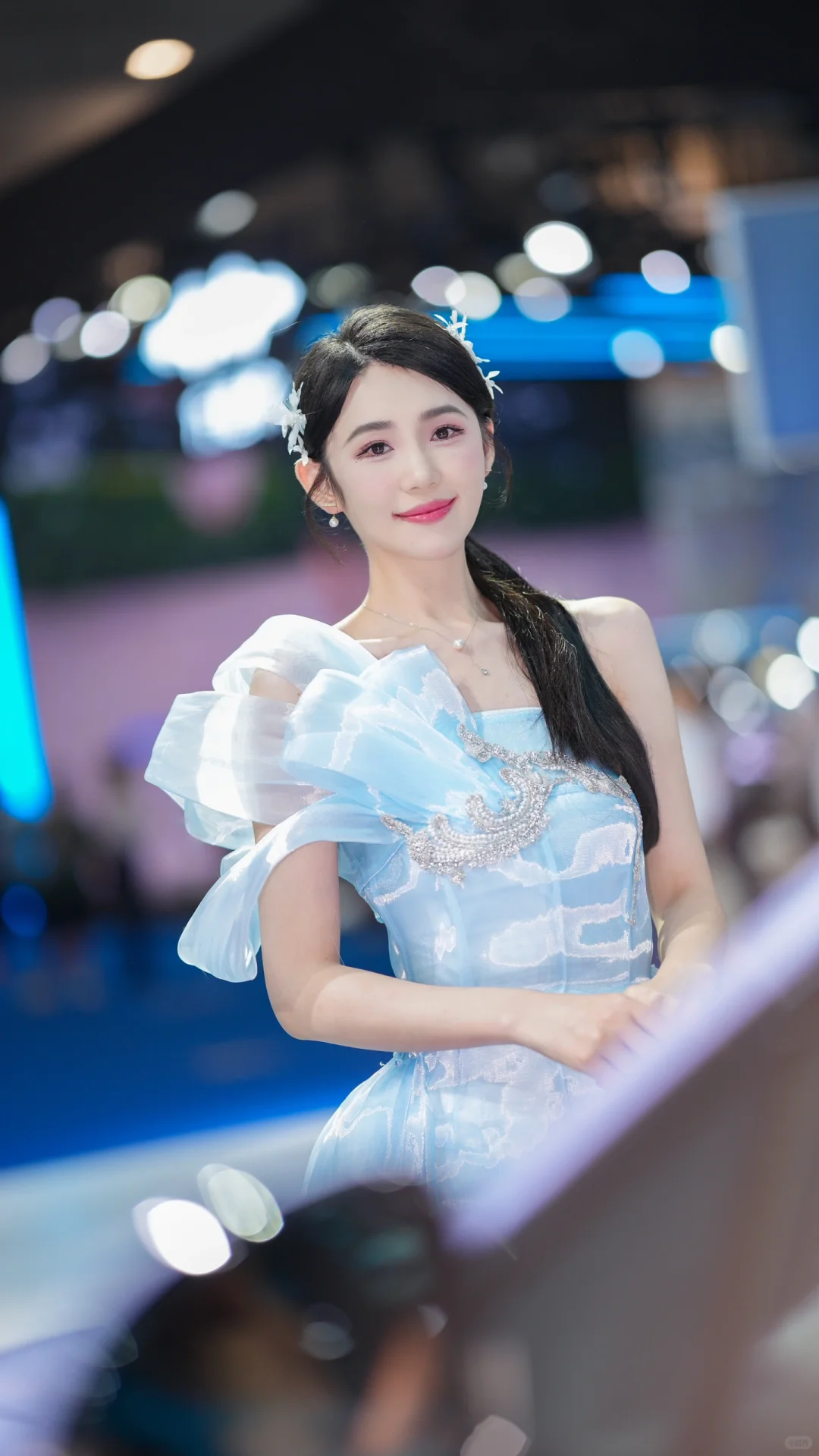 美的正派模特可能就是没有擦边女有流量