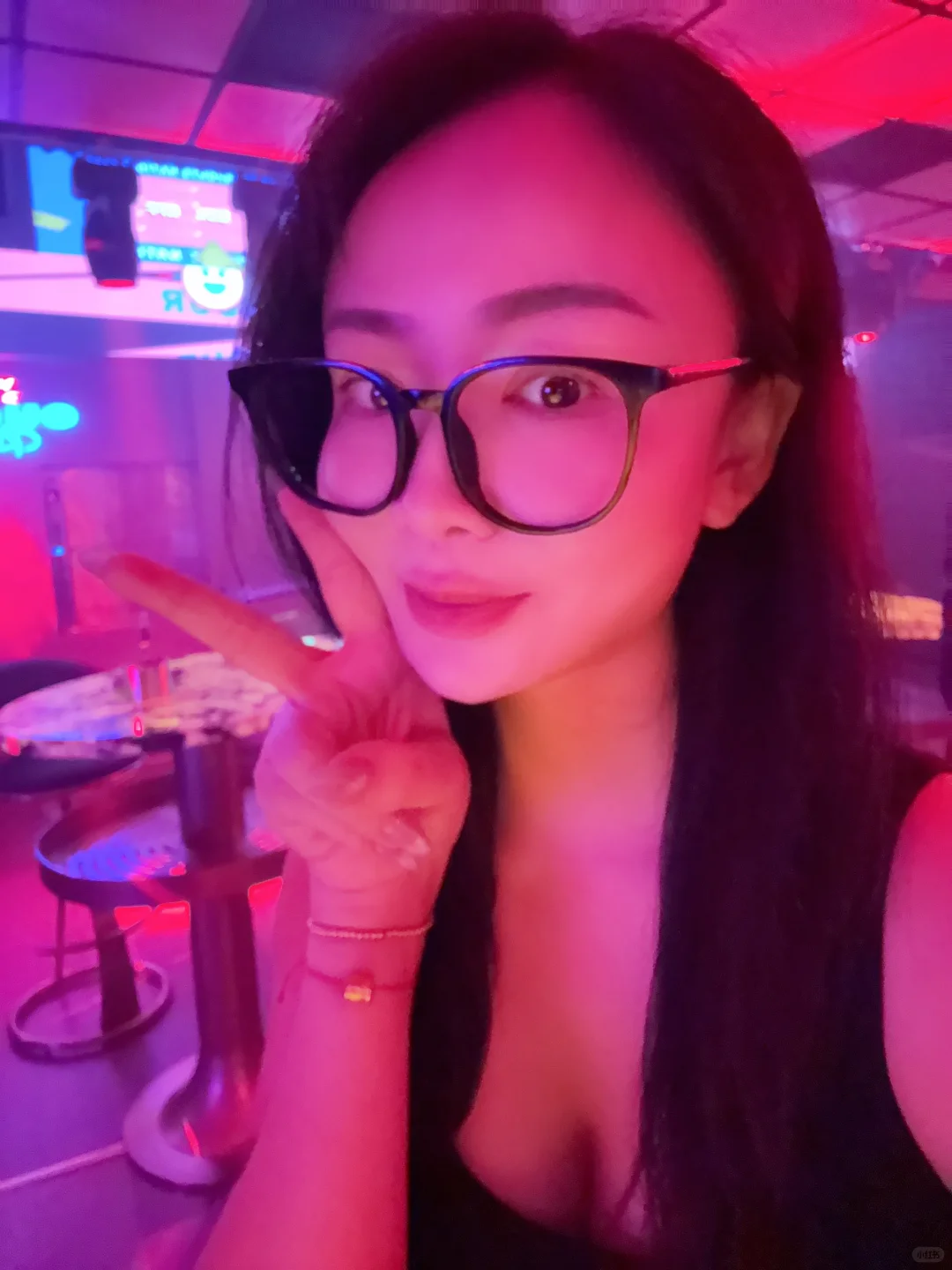 偷感很重的人妻感！