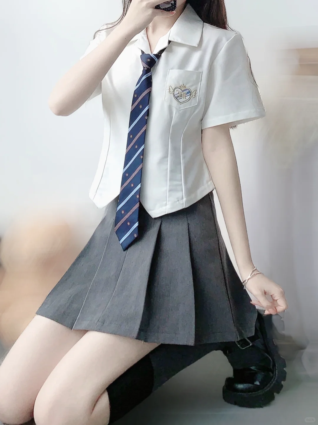 一条合适的光腿神器对jk制服而言太重要了