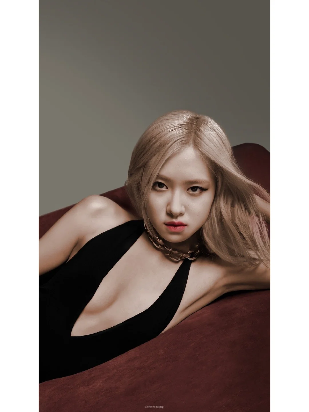 ROSÉYSL广告照片
