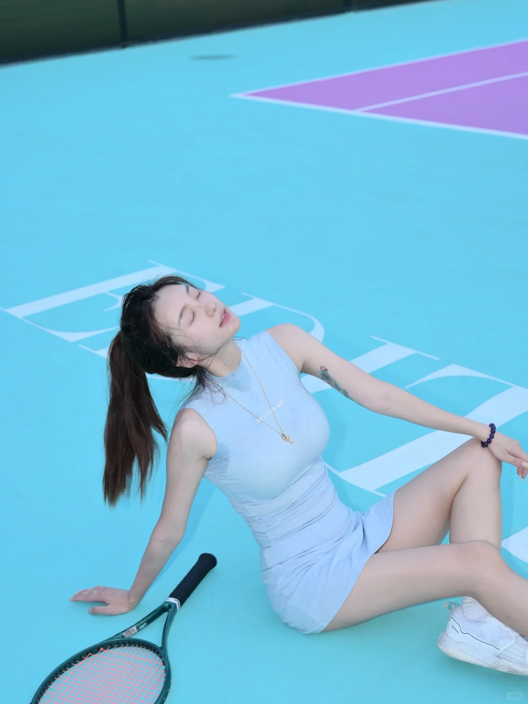 本人爱网球的理由就是击球如同抽耳光
