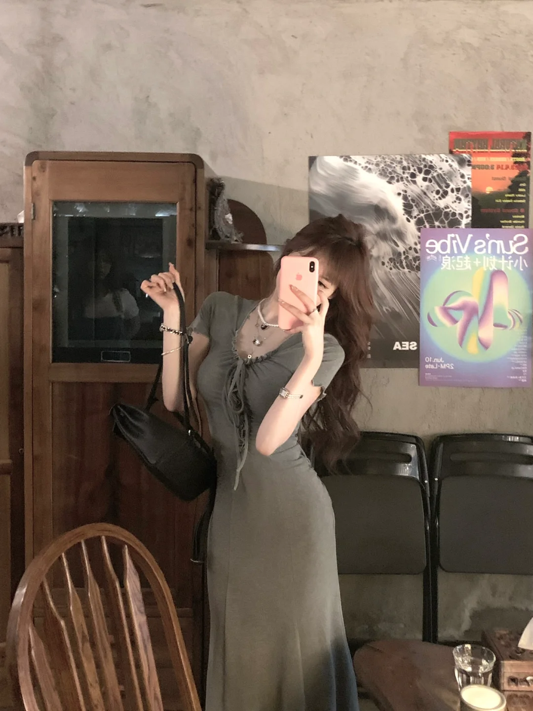 巨巨显身材！！是松弛感大美女会穿的裙子啊啊