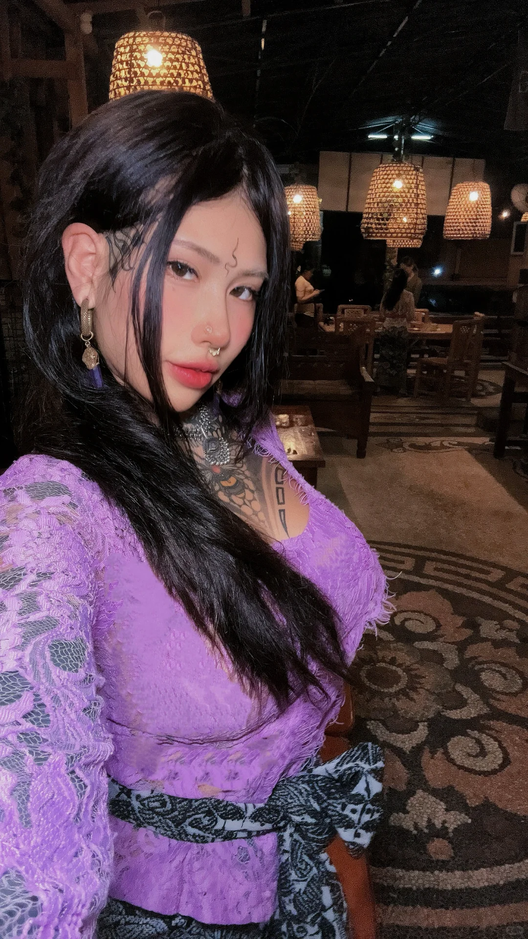 他说紫色最有韵味