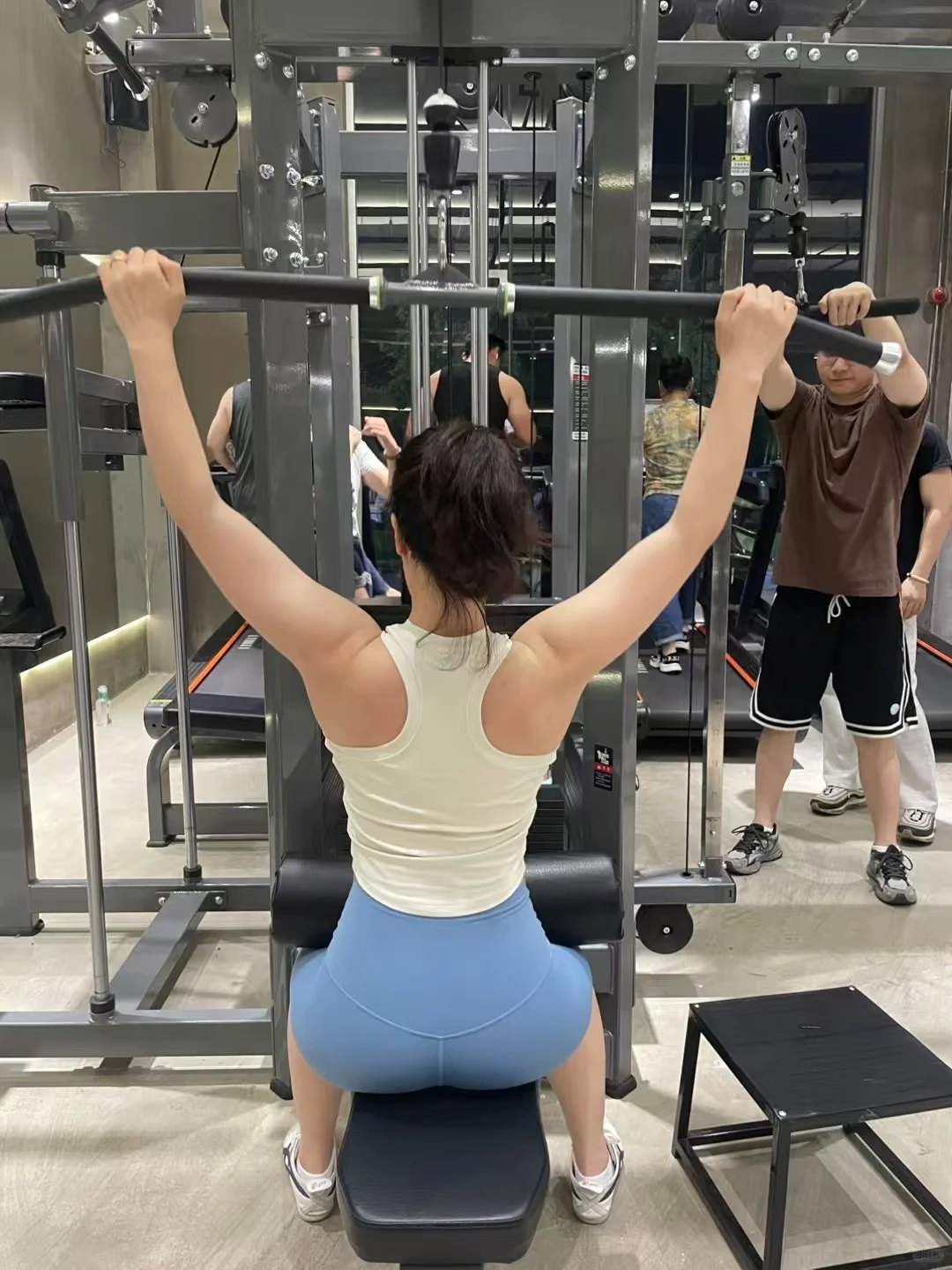 去健身房了，去打卡啦！💪
