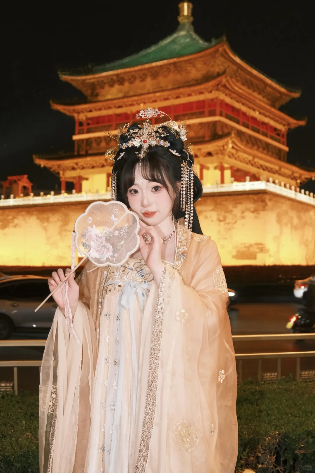 朝朝云端月 此意寄朝朝🏮