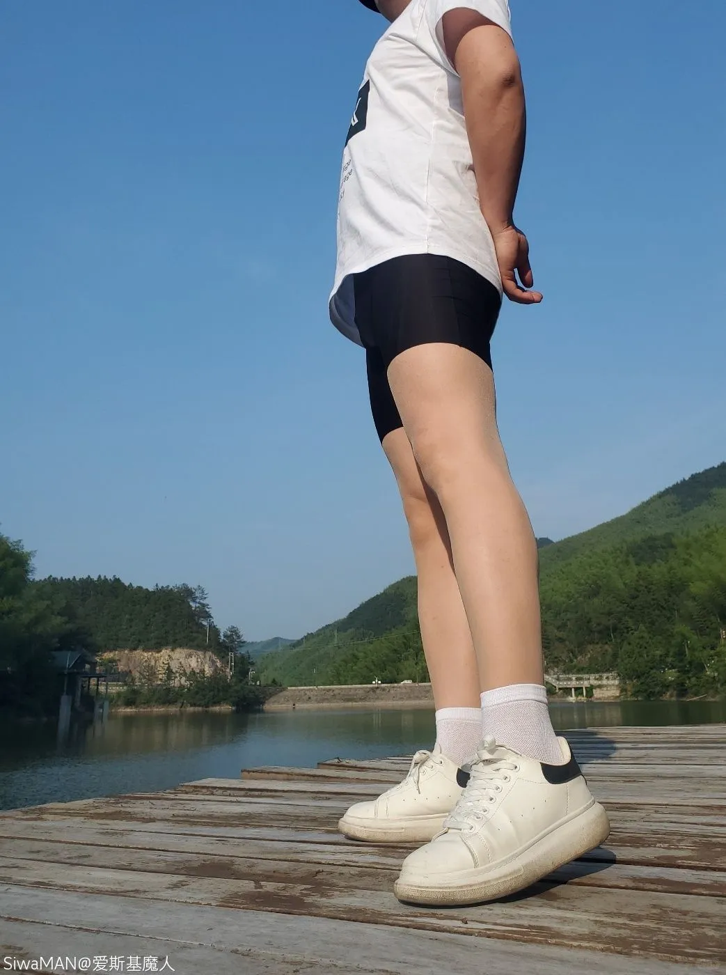 我要不说，能看出穿了丝袜吗？