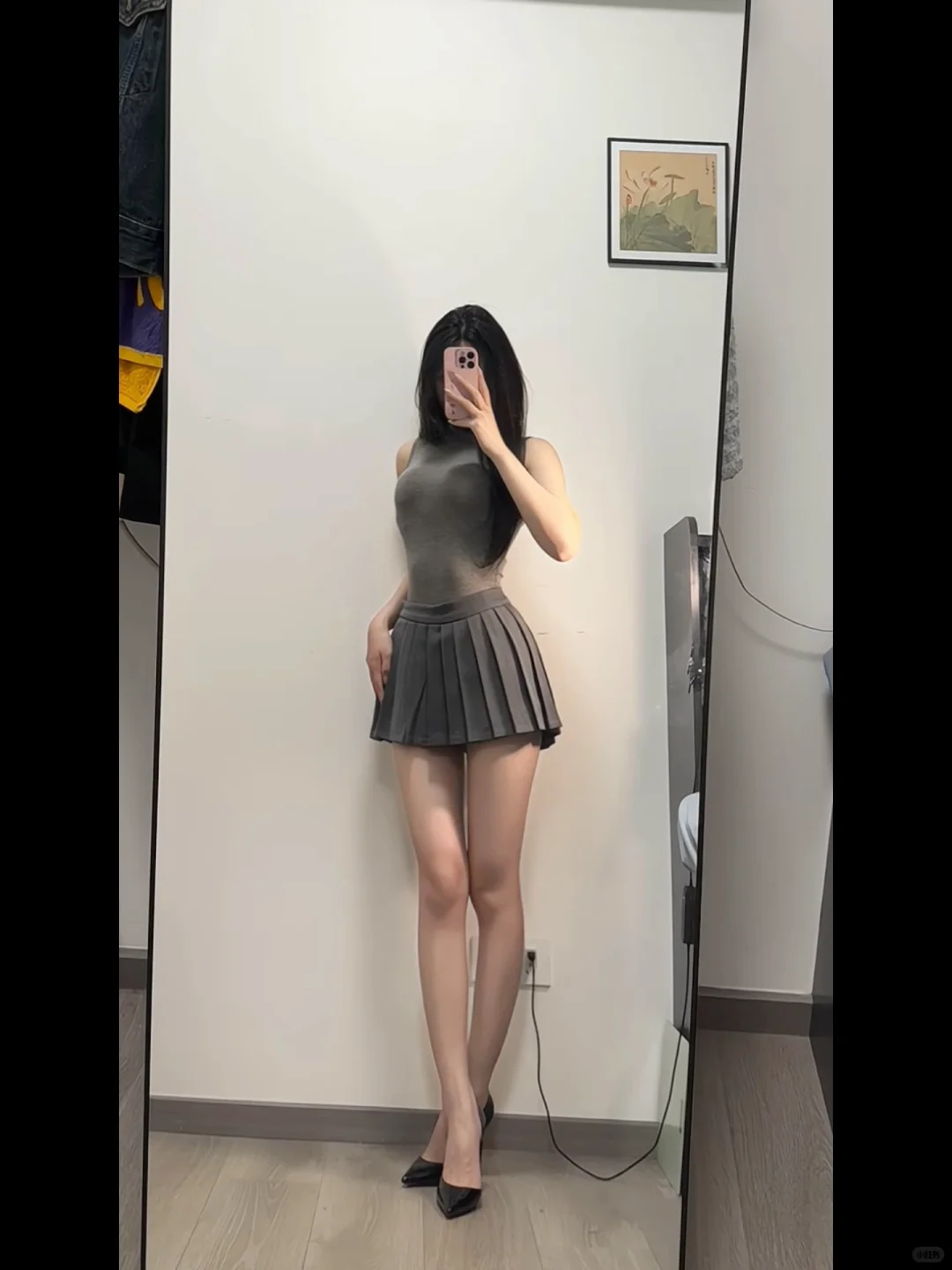左滑，不显身材的我不穿