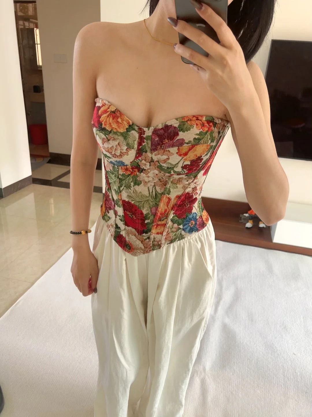 被这胸衣美晕了🌷收腰显瘦嘎嘎好～