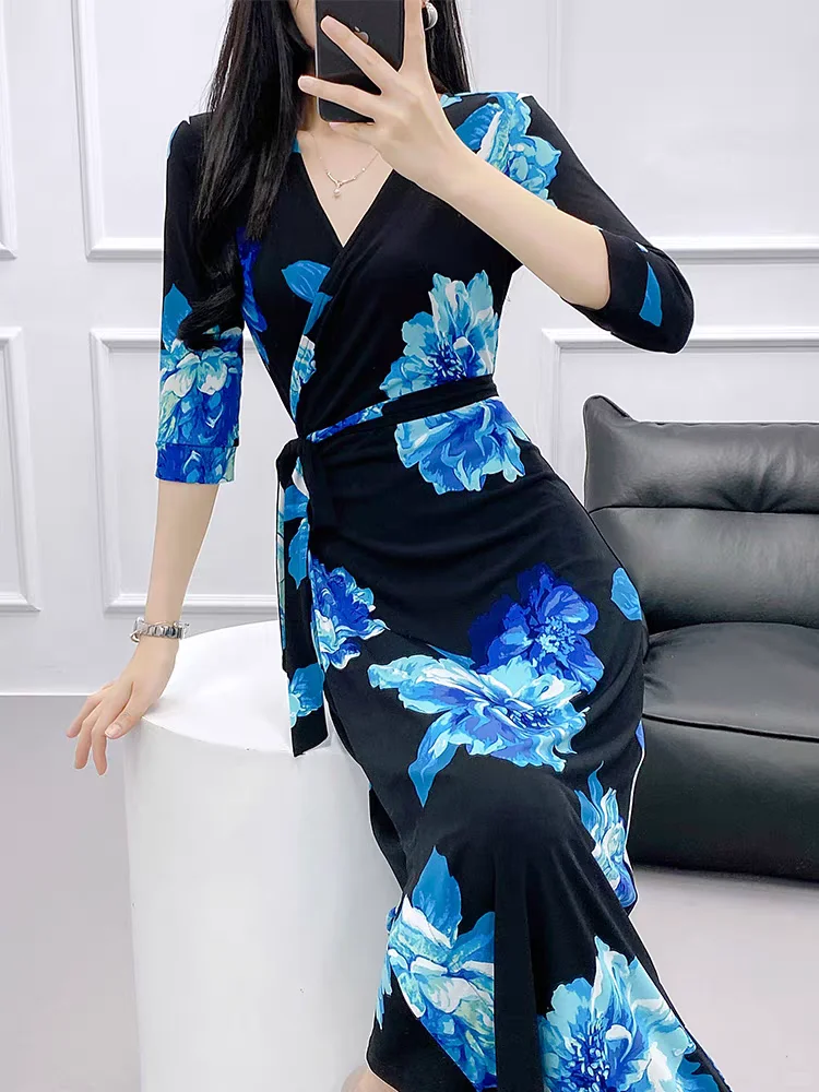真的很爱这种显身材又女人味的裙子！！