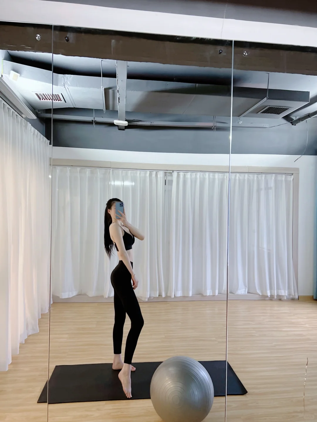 姐妹们 新的一年要一起变美变瘦变好看吖