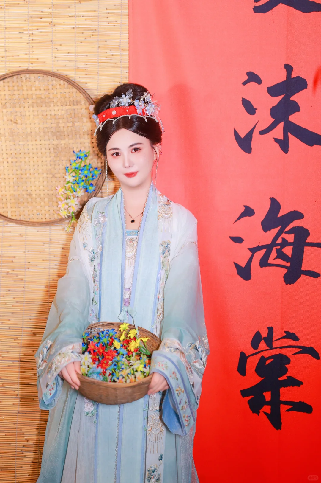 在汉服里做一回宋朝少女