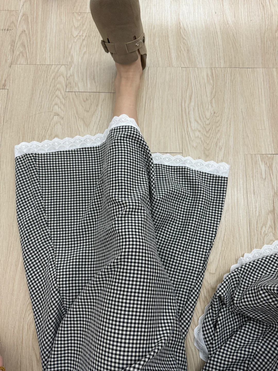 完美解决了不想漏腿又想穿裙子
