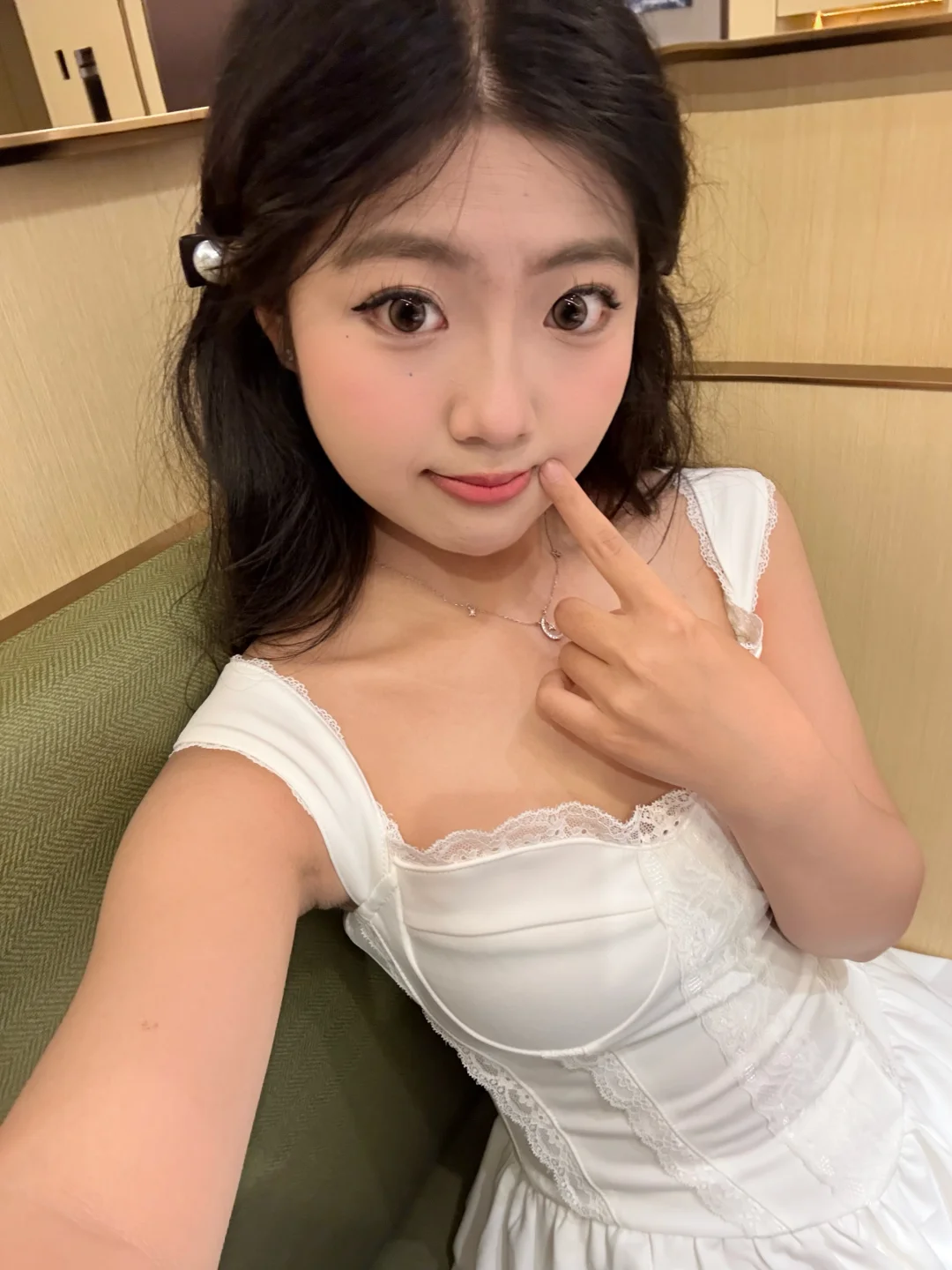 今天的甜妹白月光穿搭～