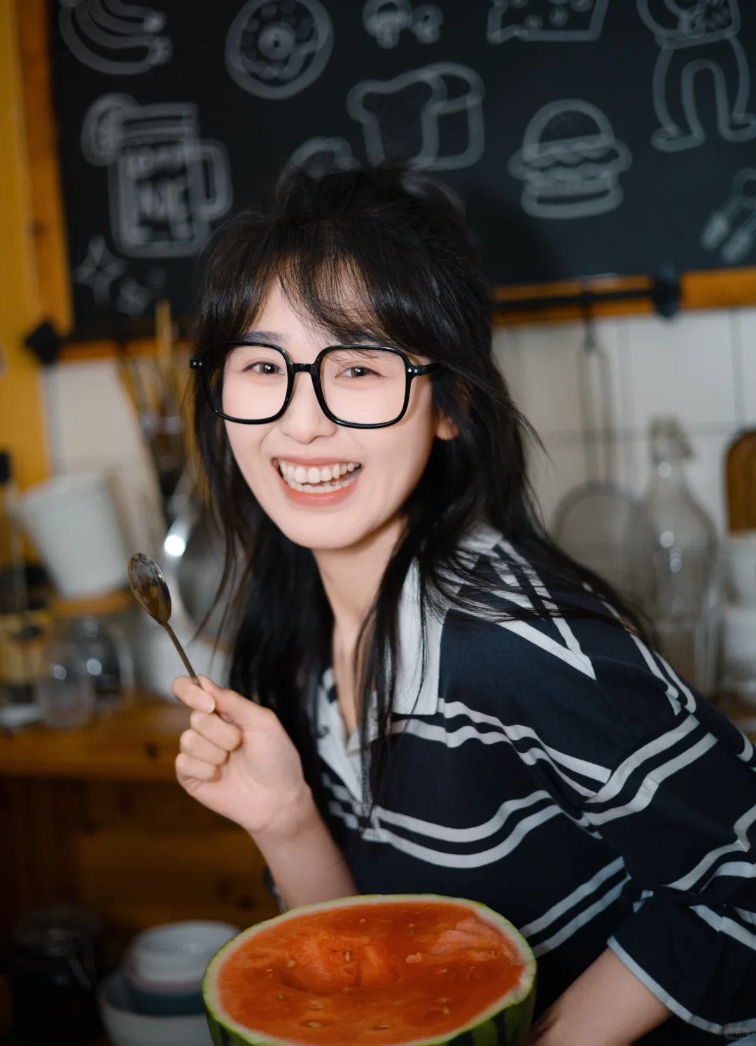 你的今日份淘气鬼女友已上线！❤️